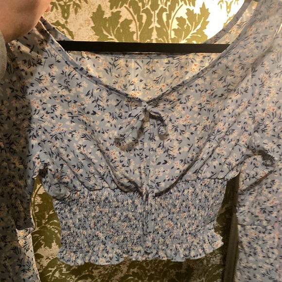 (XS/S) Cropped Bouse - Picture 4 of 5